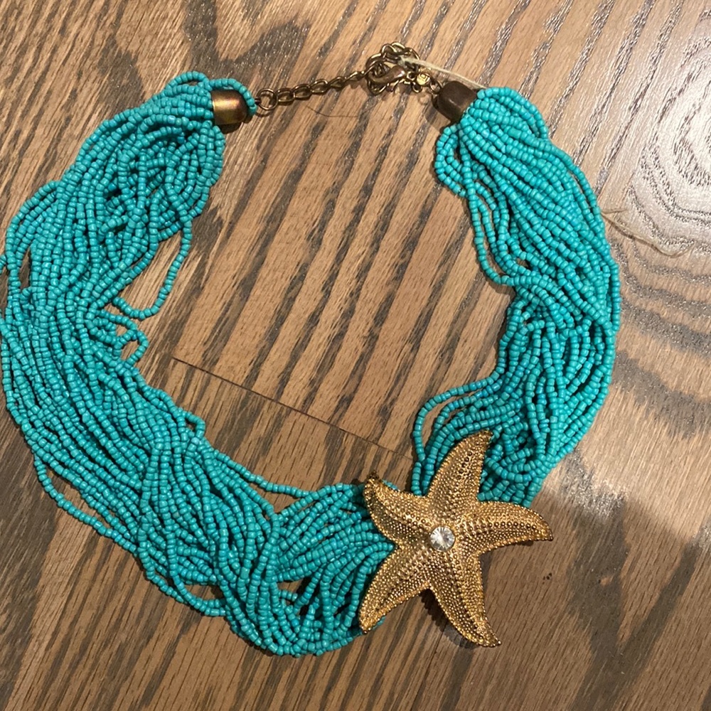 Statement necklace